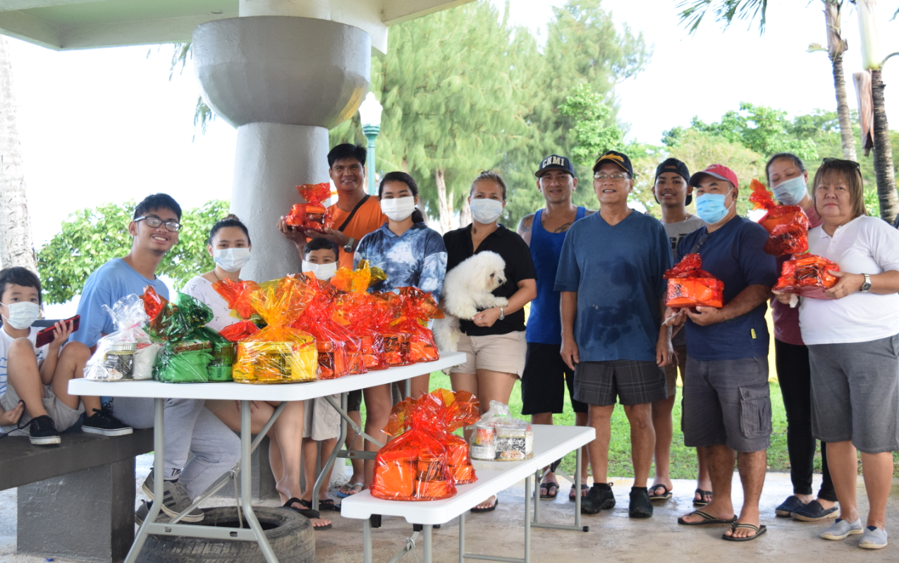 John “Liling” S. Reyes and family